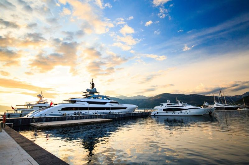 How to Charter a Yacht Without Breaking the Bank