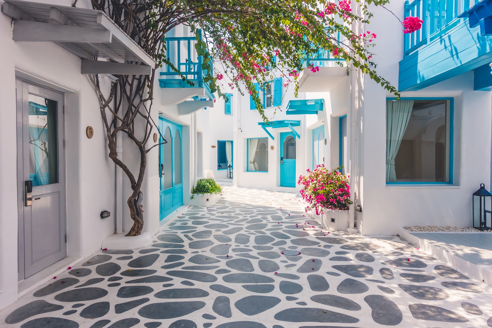Explore Greece with Unforgettable Holiday Packages