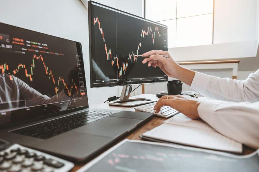 Navigating currency fluctuations: How UK businesses can protect their bottom line
