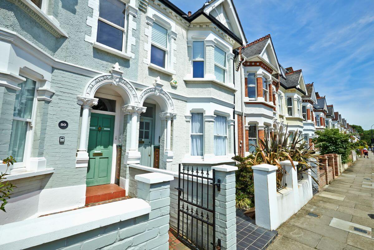 Simple guide to selling an inherited UK property Simple guide to selling an inherited UK property