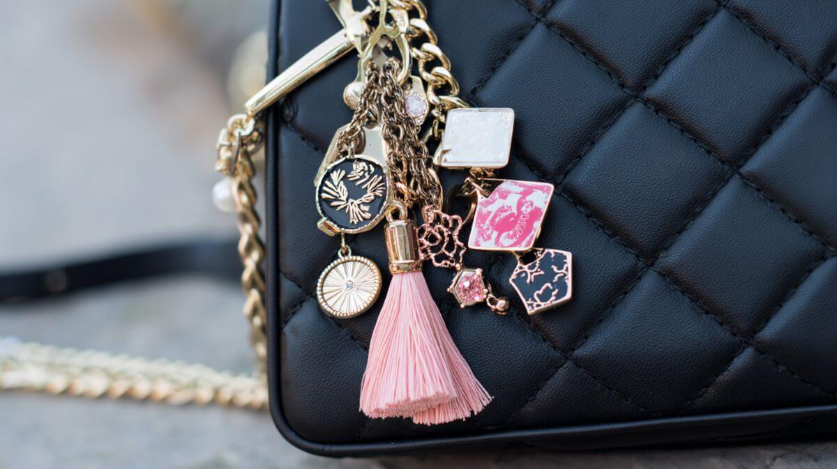 Hooked on Bag Charms: Why Young Brits Are Personalising Their Handbags Hooked on Bag Charms: Why Young Brits Are Personalising Their Handbags