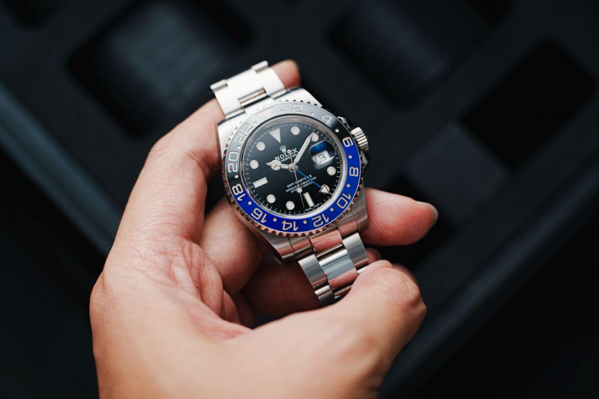 How to Spot a Fake Watch How to Spot a Fake Watch